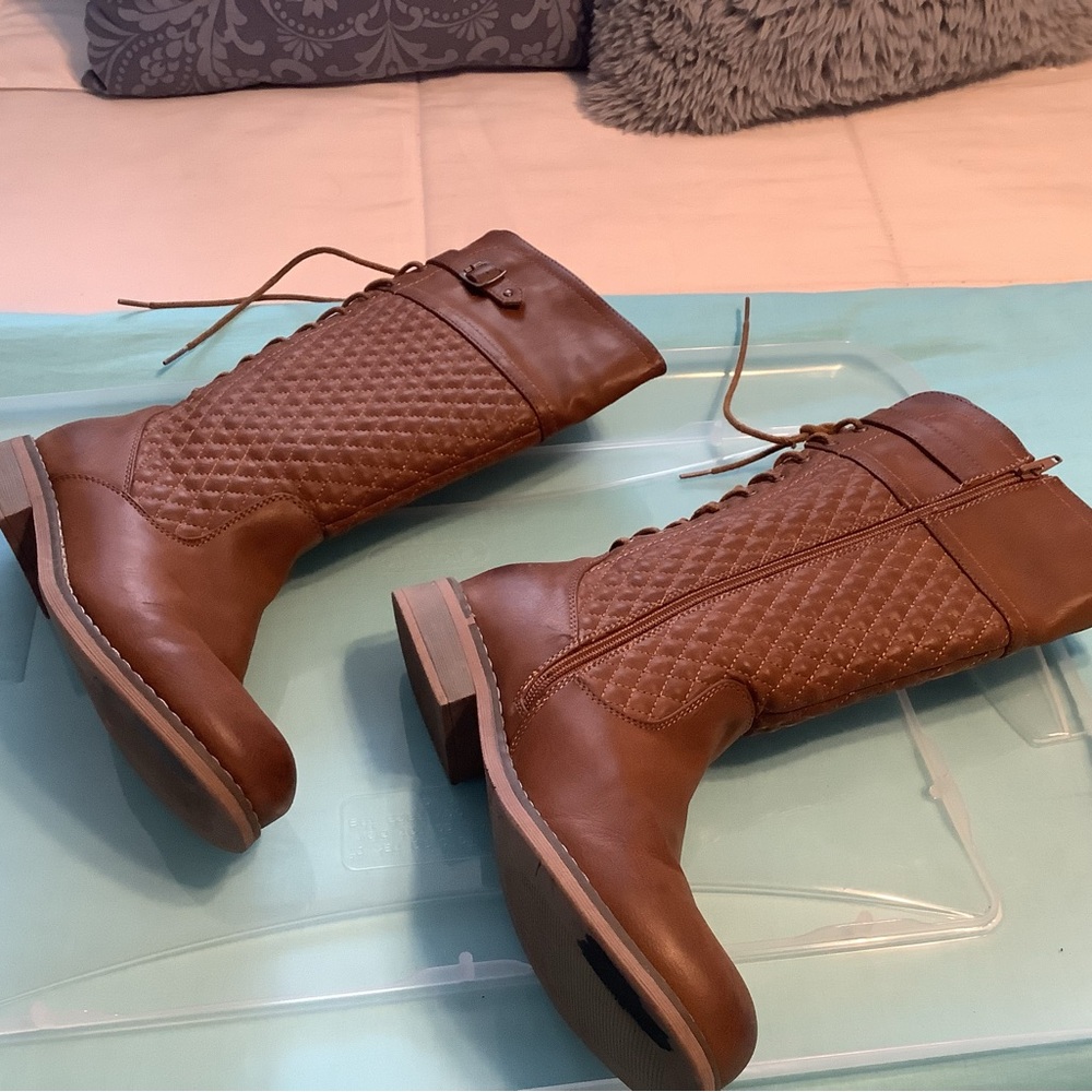 Brown boots - Picture 2 of 4